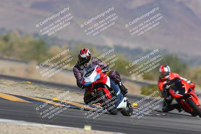 media/Nov-12-2023-SoCal Trackdays (Sun) [[5d1fba4e7d]]/Turn 14 (1035am)/